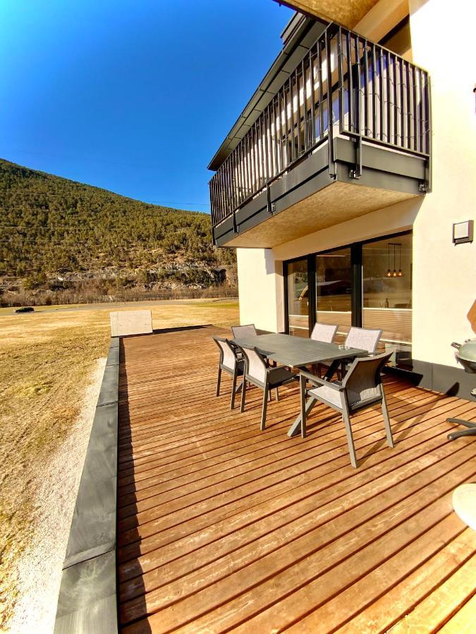 Deluxefort Fuer 10 Gaeste Mit Eigenem Whirlpool Und Fasssauna Imst Exteriér fotografie