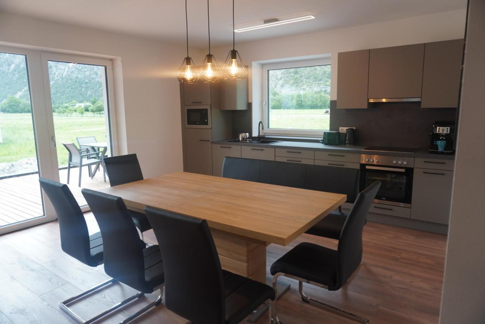 Deluxefort Fuer 10 Gaeste Mit Eigenem Whirlpool Und Fasssauna Imst Exteriér fotografie
